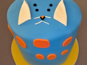 Jak zrobić tort w kształcie kota